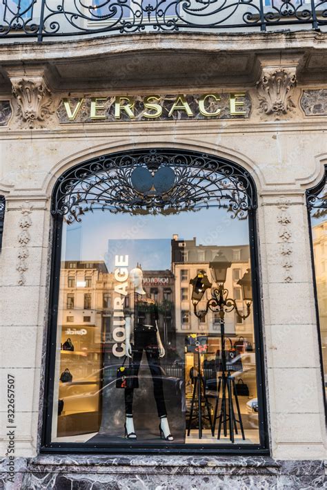 versace winkel brussel|Versace Bruxelles Waterloo .